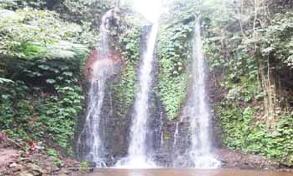 Pucak Manik Waterfall