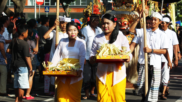 Illustration of ritual parade