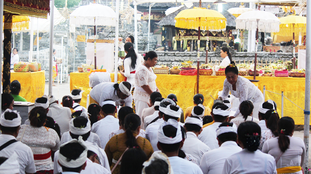 Worship at temple