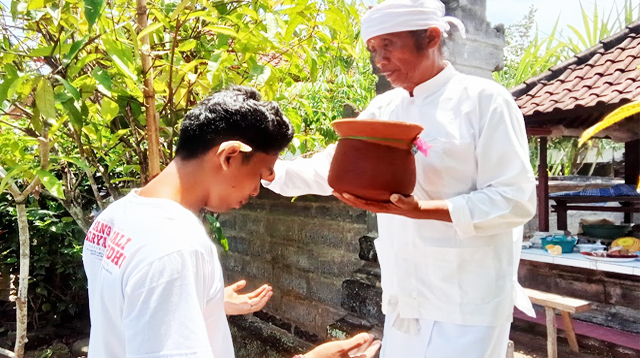 Melukat or self-purification